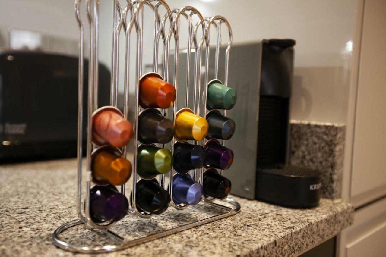 Urban Living's - The Burley Luxury Apartamento *